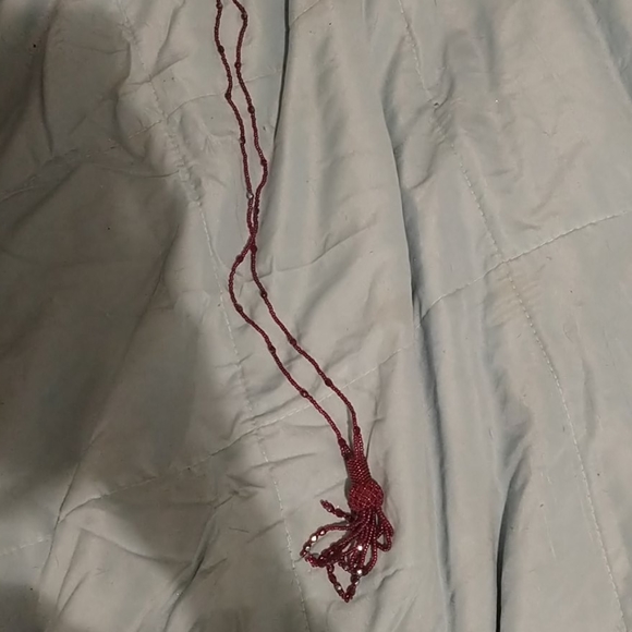 Neckless - Picture 2 of 14